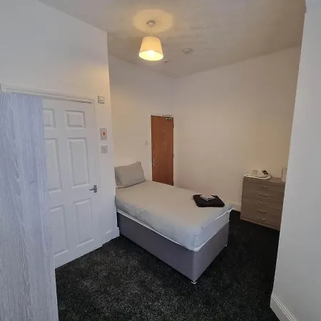 70 Southfield Middlesbrough