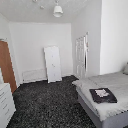 70 Southfield Middlesbrough