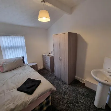 70 Southfield Capsule hotel *